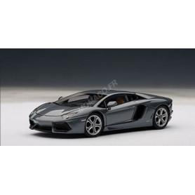 LAMBORGHINI AVENTADOR LP700-4 GRIS