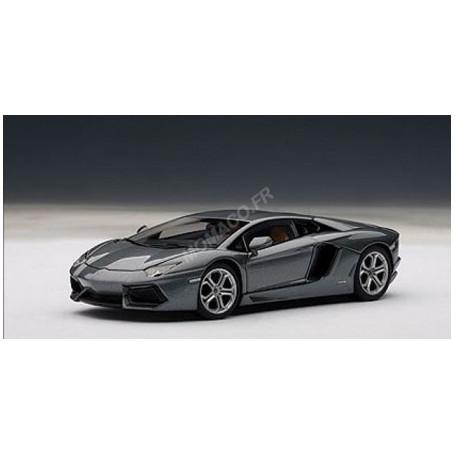 LAMBORGHINI AVENTADOR LP700-4 GRIS