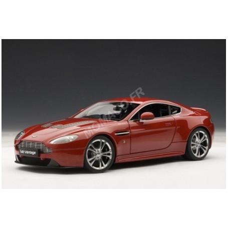 ASTON MARTIN VANTAGE V12 2010 ROUGE (EPUISE)