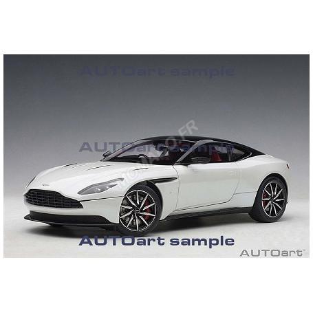 ASTON MARTIN DB11 BLANC