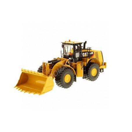 CATERPILLAR 980K CHARGEUR SUR ROUE AVEC GODET A ROCHER ET FIGURINE