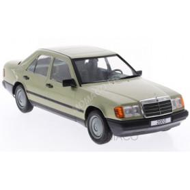 MERCEDES-BENZ 200D (W124) 1984 VERTE