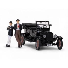 FORD MODEL T 1925 AVEC FIGURINES "LAUREL ET HARDY"