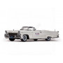 LINCOLN CONTINENTAL MARK III CONVERTIBLE OUVERT 1958 AVEC FIGURINE JF. KENNEDY EN OREGON 1960 (REFABRICATION)