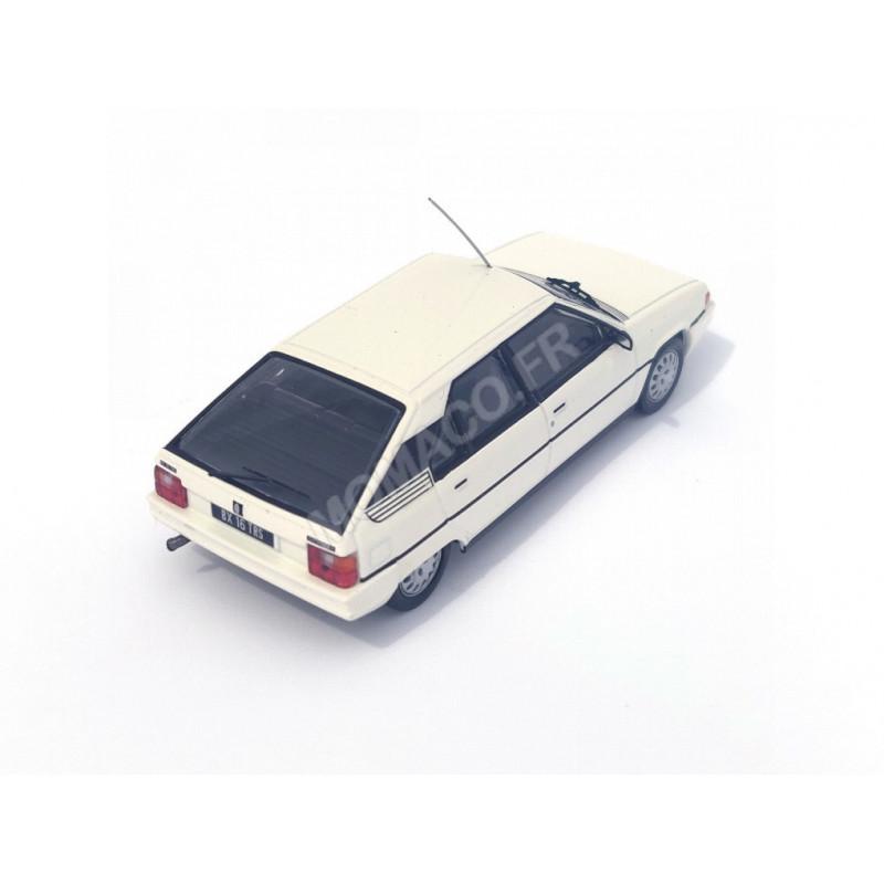 CITROËN C15 1995 Blanc - 1:43 Odeon177 - Hexos miniatures CITROËN C15 1995 Blanc - 1:43 Odeon177 - Hexos miniatures