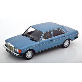 MERCEDES-BENZ 230E W123 1975 BLEU CLAIR METALLISE