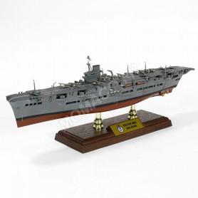 PORTE-AVIONS ANGLAIS HMS ARK ROYAL (91) "ROYAL NAVY" NORVEGE 1941 (AVEC COQUE ET SOCLE)