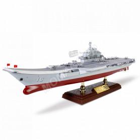 PORTE-AVIONS CHINOIS LIAONING (CV-16) "MARINE DE L'ARMEE POPULAIRE DE LIBERATION" HONG KONG 2017 (AVEC COQUE ET SOCLE)