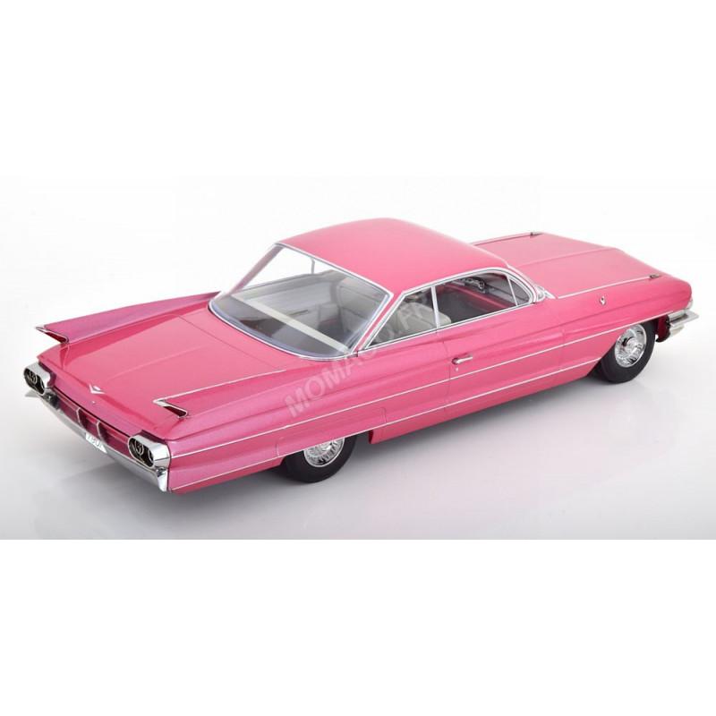 Cadillac Series 62 Coupe DeVille 1961 Rose métallisé 1/18