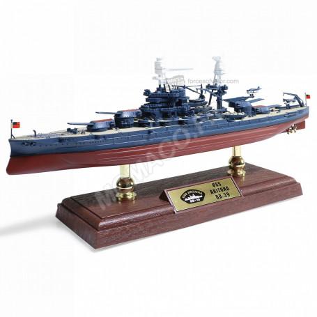 CUIRASSE AMERICAIN USS ARIZONA (BB-39) CLASSE PENNSYLVANIA "US NAVY" "BATTAILLE PEARL HARBOR" 1941 (AVEC COQUE ET SOCLE)