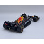 RED BULL F1 RB18 TEAM ORACLE RED BULL RACING 11 SERGIO PEREZ 2022 (PACKAGING PREMIUM AVEC CASQUE) (EPUISE)