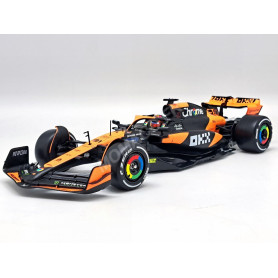 MCLAREN F1 MCL38 MERCEDES TEAM MCLAREN 81 OSCAR PIASTRI 2024 (PACKAGING PREMIUM AVEC CASQUE)