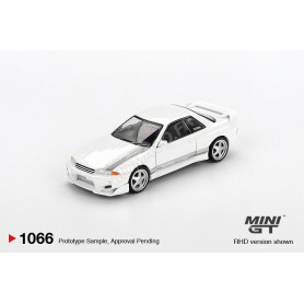 NISSAN SKYLINE GT-R (R32) VEILSIDE COMBAT C-I 2011 BLANC (RHD)