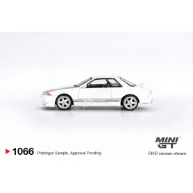 NISSAN SKYLINE GT-R (R32) VEILSIDE COMBAT C-I 2011 BLANC (BLISTER EDITION) (RHD)