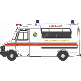 BEDFORD CF HANLON LONDON AMBULANCE SERVICE (OFAH) BLANC
