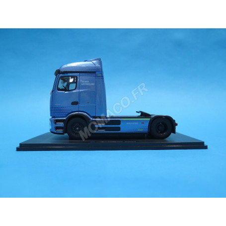 MERCEDES-BENZ E ACTROS TRACTEUR BLEU