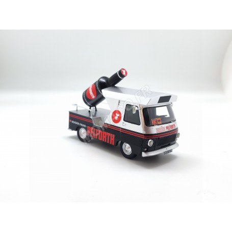 VEHICULE PUBLICITAIRE TDF 1977 "PELFORTH" ARGENT/NOIR