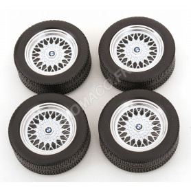 4 ROUES AVEC JANTES POUR BMW 635 CSI
