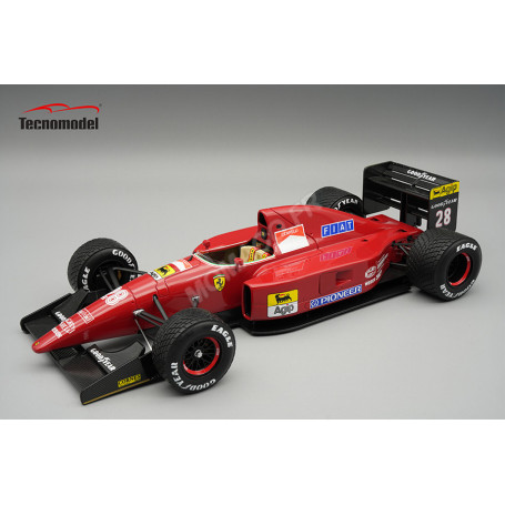 FERRARI F92A 28 IVAN CAPELLI GRAND PRIX D'ESPAGNE 1992 AVEC PNEUS PLUIES