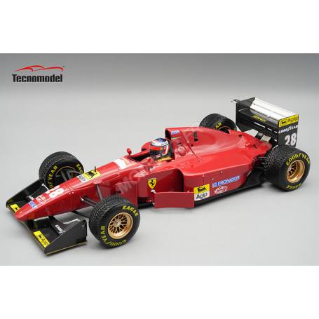 FERRARI 412T1B 28 GERHARD BERGER GRAND PRIX DU JAPON 1994 AVEC PNEUS PLUIE ET FIGURINE